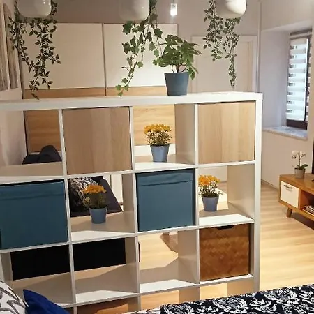 Granatowy Swietoduska 12 * Люблин